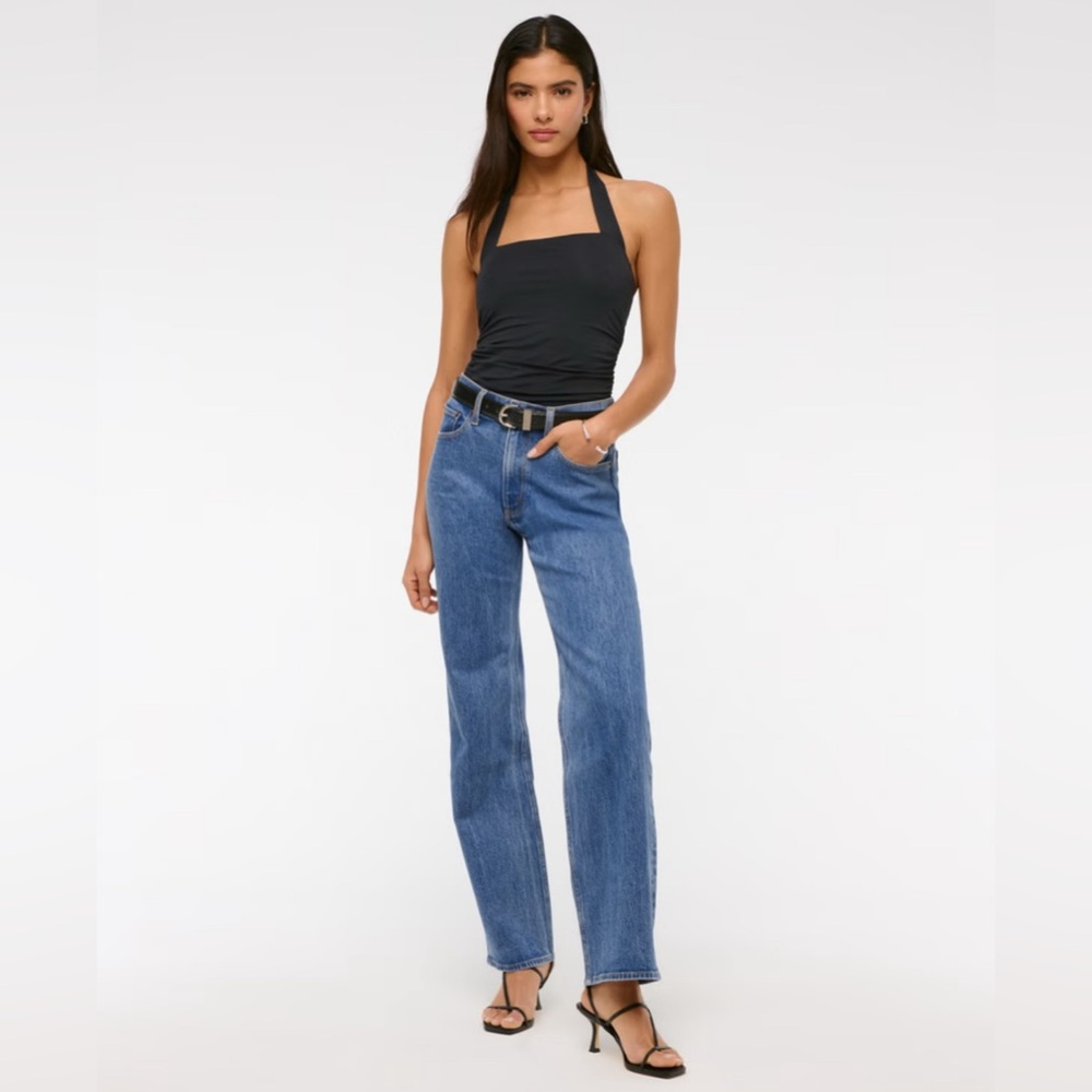 Abercrombie & Fitch High Rise 90s Relaxed Jean Size 33/16
